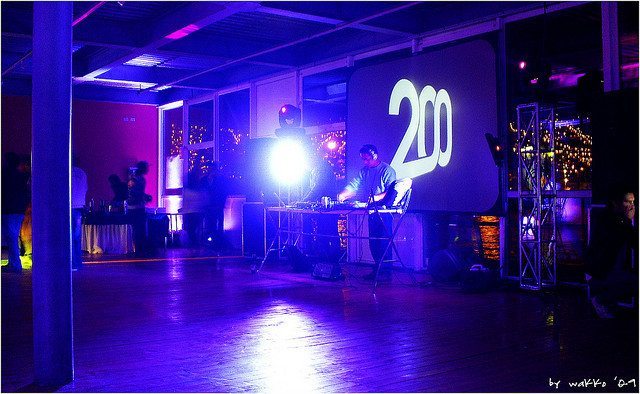 If this is the dancefloor when a warmup DJ is playing, then big tracks aren't appropriate. (photo credit: Marcelo Páez Bermúdez on Flickr)