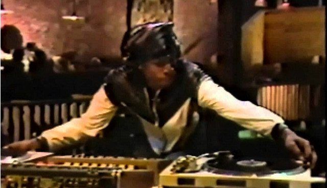 Grand Master Flash shows us how to scratch back in 1983.